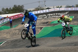 โกเมธ เจ๋ง!! นำทัพนักปั่นทีมชาติไทย  พาเหรดเข้าชิงศึก BMX ปทท.สนามแรก  เสธ.หมึก ยืนยันทัวร์ ออฟ ไทยแลนด์  จัดตามกำหนดเดิม ปลอดภัย โควิด-19