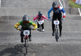 โกเมธ-ชุติกาญจน์ ปั่นสมราคา ผงาดคว้าแชมป์ BMX สนามที่ 2 เสธ.หมึก พอใจทำผลงานได้ดี