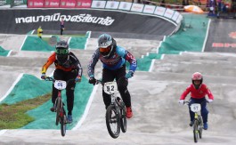 โกเมธ เจ๋ง!! นำทัพนักปั่นทีมชาติไทย  พาเหรดเข้าชิงศึก BMX ปทท.สนามที่ 4