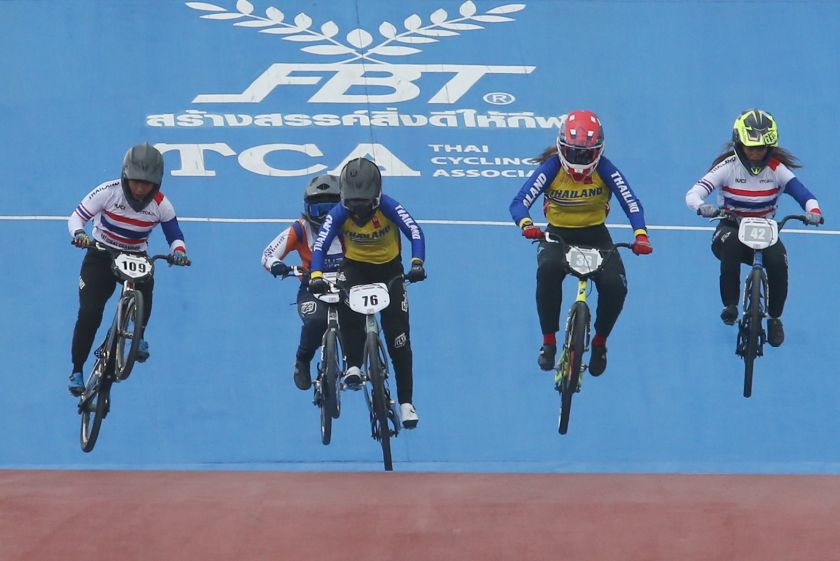 “เอ้-ฟ้า” ผงาดแชมป์ BMX นานาชาติ ได้แต้มโอลิมปิกเพิ่ม 100 คะแนนเต็ม “ธนาคาร” คว้าเบสต์เอเชีย “ชิงไห่เลค” “กมลรดา” เข้าอันดับ 3 ปั่นเวียดนาม