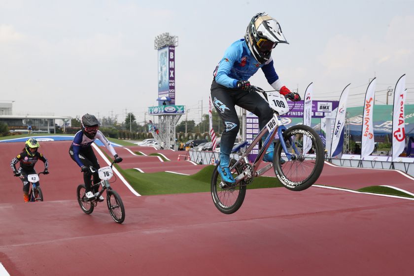 BMX ปทท. สนาม 4 ดวลกันเดือดแน่ !! คัดนักปั่นเยาวชนติดทีมชาติลุยศึกเอเชีย หามือ 2 ร่วมทีมไปโอลิมปิกกับ “โกเมธ”