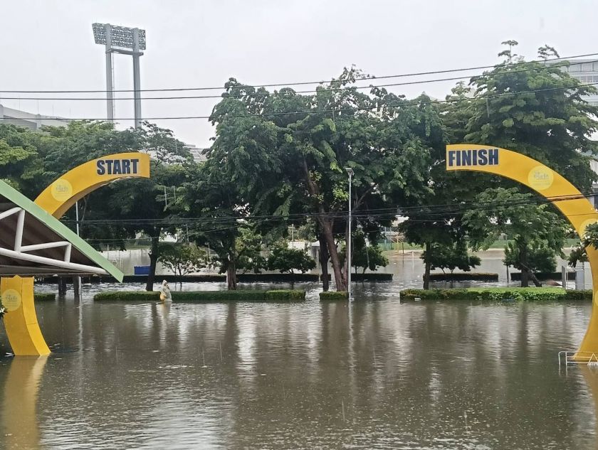 “เสธ.หมึก” เผยน้ำท่วมเวลโลโดรมเสียหายหนัก  เตรียมประเมินเลื่อนศึกชิงแชมป์ประเทศไทย